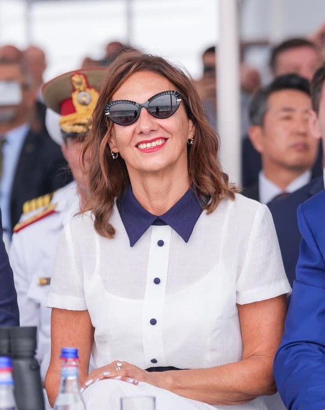 Carmen Iohannis a împlinit 64 de ani. Imagine rară din copilărie cu soția lui Klaus Iohannis