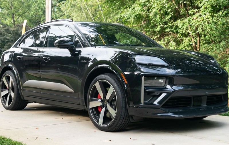 Un Porsche electric s-a depreciat puternic în 3 luni. Foto: Cars & Bids