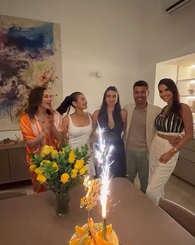Imagini rare cu fiicele lui Adrian Mutu. Actuala și fosta soție a antrenorului au sărbătorit împreună ziua Adrianei