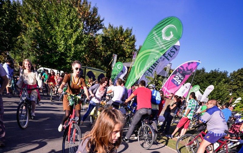 BikeFest 2016. Traseu pe bicicletă în interiorul şi exteriorul Palatului Parlamentului