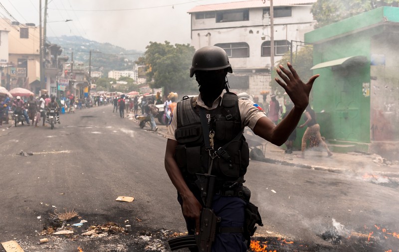Doi jurnaliști, uciși de o bandă în Haiti, în timp ce documentau lipsa de securitate