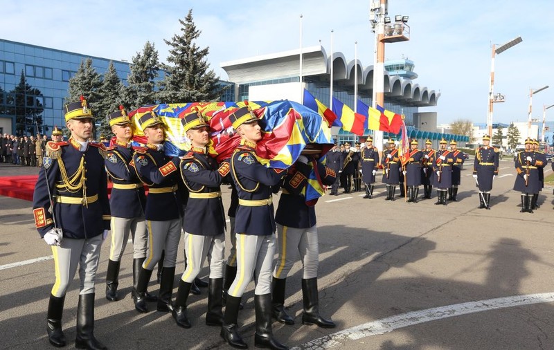 Programul complet de sâmbătă al înmormântării Regelui Mihai