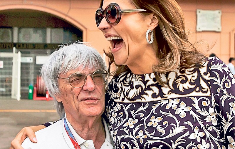 Pe miliardarul Bernie Ecclestone, şeful Formulei 1, îl întreţine fosta soţie?