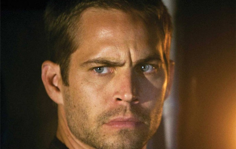 Ştiai că Paul Walker A JUCAT ÎN "TÂNĂR ŞI NELINIŞTIT"? Iată IMAGINILE