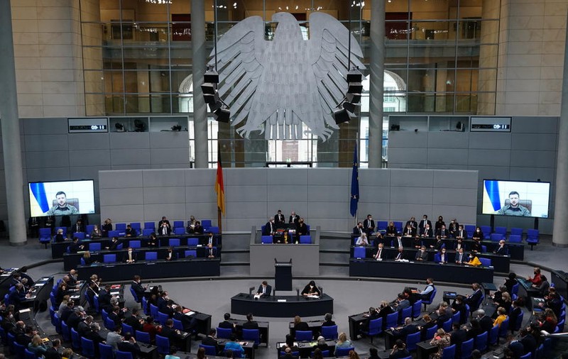 Zelenski, referire la Holocaust în discursul din Parlamentul german. „În Europa, un popor e distrus”