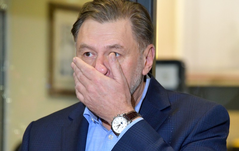 EXCLUSIV | Protocolul dintre Ministerul Sănătății și Patriarhie încalcă legea salarizării bugetarilor. Arhiepiscopia Bucureștilor insistă că are dreptul să numească preoții în spitale