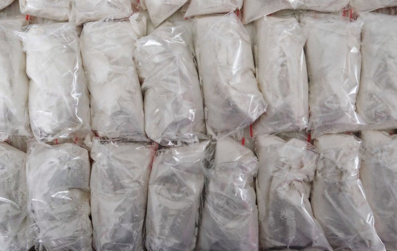 Unde a încercat să ascundă un român două kilograme de cocaină, după ce poliția a intrat peste el în casă, în Italia