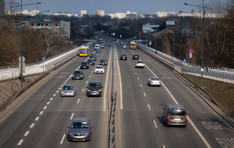 Amenzi de până la 7.000 de euro, permis suspendat și pedepse cu închisoarea. Noi reguli pentru șoferi, inclusiv străini, în Polonia