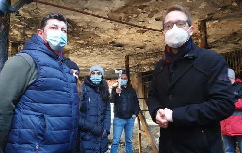 Primarul Timișoarei cere demiterea șefului piețelor, după ce o hală de flori a ars de la un scurtcircuit. Ioan Nasleu a fost acuzat în trecut de legături cu interlopii