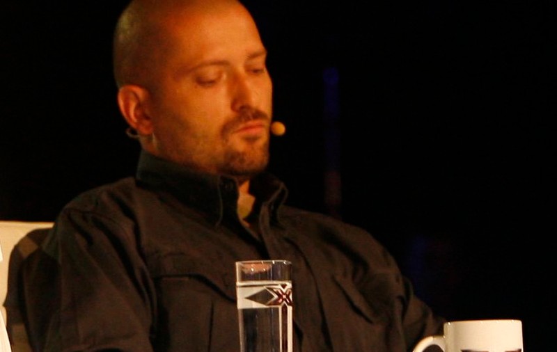 "Parazitul" a comis-o! Cheloo, peste 500 de reclamații primite la CNA: "Instigă la violență verbală asupra comunității gay"