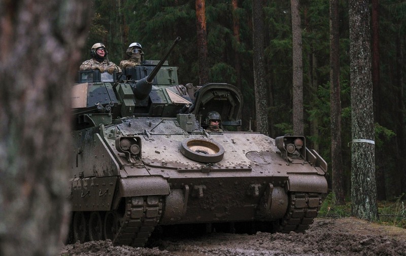 Exercițiu NATO în România. Mii de soldați și de vehicule militare vor lua parte la cele mai ample manevre din 2025