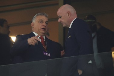 Orban, cu Gianni Infantino, șeful FIFA