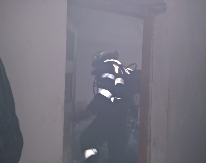 Un bătrân de 70 de ani a murit intr-un incendiu, în Timiș/ GALERIE FOTO