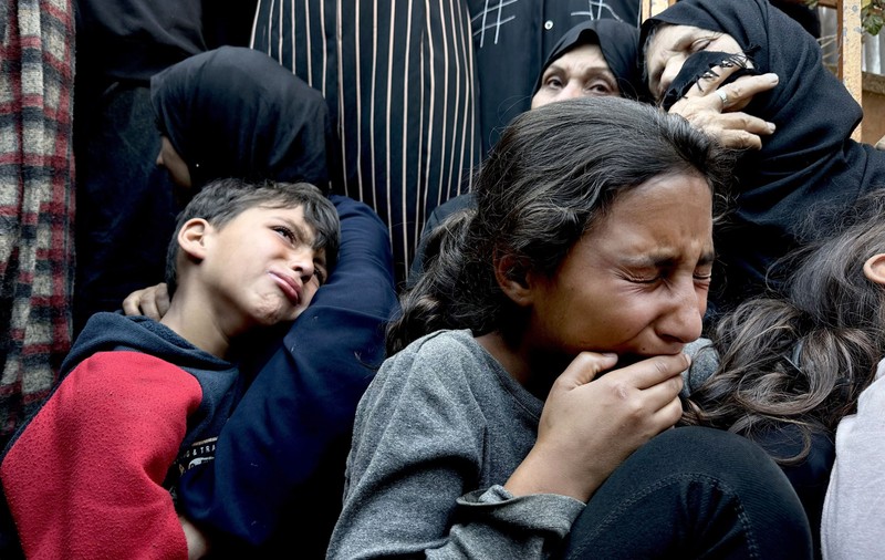 Nouă din cei 10 copii ai unei doctoriţe din Gaza au fost uciși într-un bombardament efectuat de armata israeliană