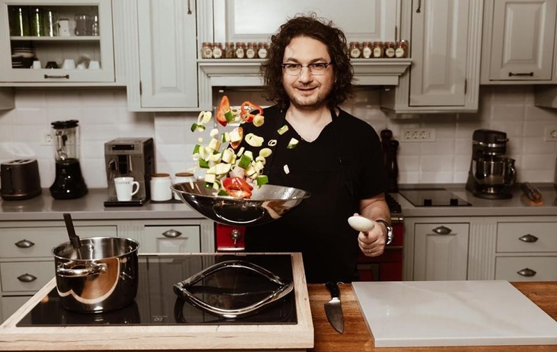 De ce chef Florin Dumitrescu nu își deschide un restaurant: „Tu, ca și client, nu ești disponibil să îmi dai două ore din viața ta”. De la 14 ani e pasionat de bucătărie