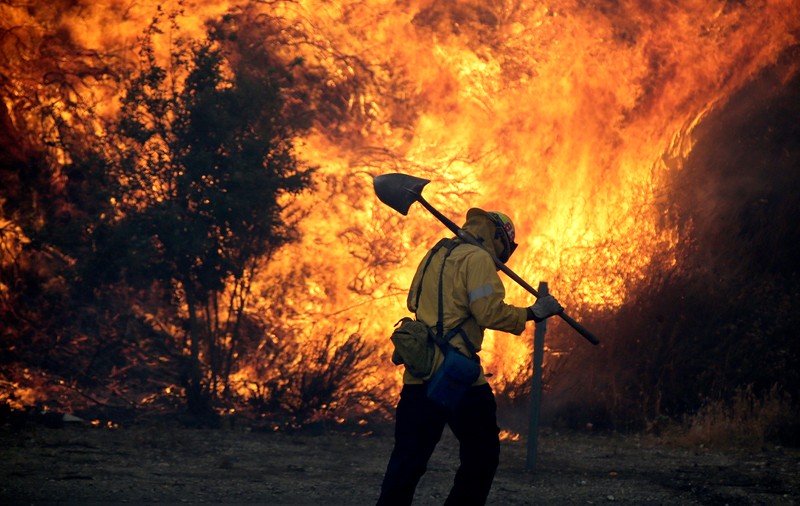 Incendiu puternic în estul Franței. Cinci oameni au murit, după ce o locuință a luat foc