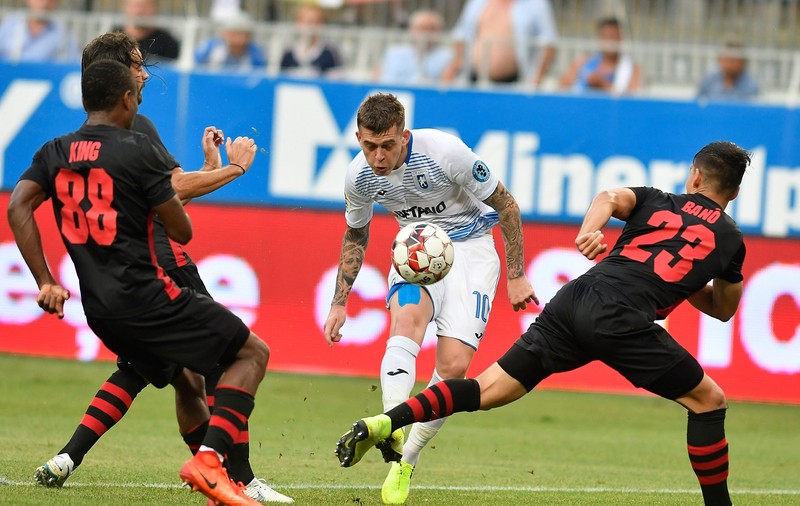 U Craiova - Honved 0-0, 3-1 la loviturile de departajare, în turul II preliminar din Liga Europa (în tur: 0-0). Incident grav în timpul meciului