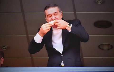 Alimentul pe care Gigi Becali nu îl mai mănâncă: “Doar îl mestec și-l scuip!”