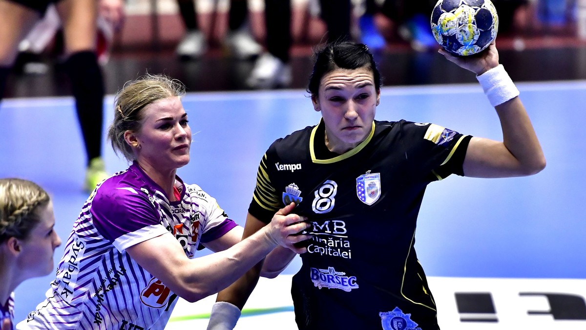 Cristina Neagu in meciul de handbal feminin dintre CSM Bucuresti si FC Midtjylland, contand pentru Liga Campionilor, desfasurat in Sala Ioan Kunst Ghermanescu-Polivalenta din Bucuresti, duminica 4 martie 2018. © FOTO Razvan Pasarica/SPORT PICTURES
