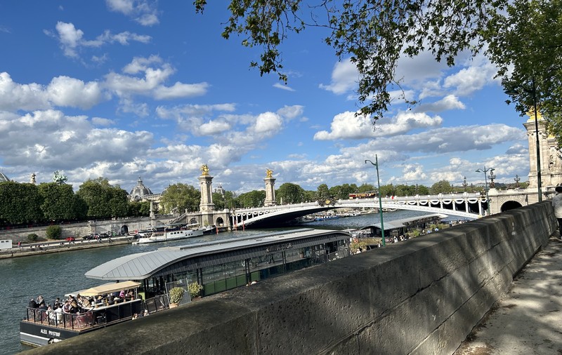 Cum au mărit prețurile hotelierii și cei care oferă cazare prin Airbnb înaintea Jocurilor Olimpice de la Paris, inclusiv pentru cei cu rezervare plătită