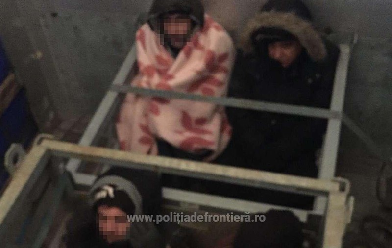Gestul riscant făcut de cinci migranți din Irak și Siria ca să ajungă în Europa. Unde i-au descoperit polițiștii de frontieră din Vama Calafat