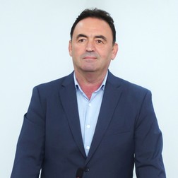 Viorel Drăghici, primarul din Potlogi