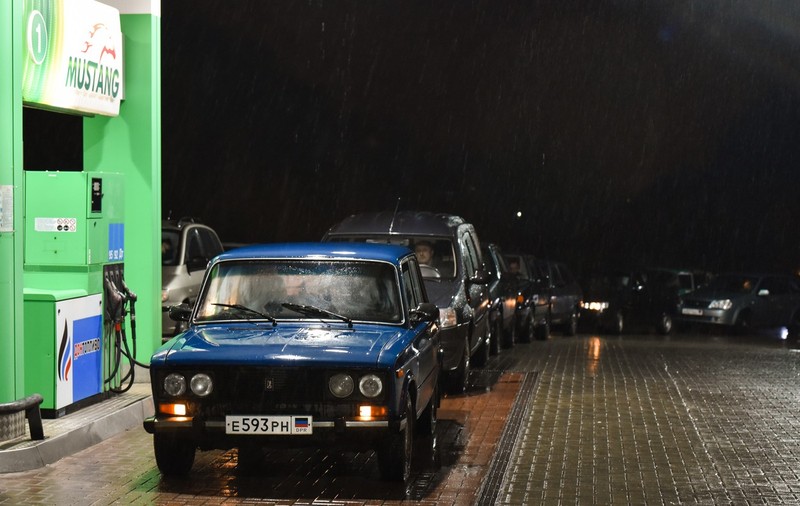Separatiștii proruși au început evacuarea civililor din Donbas. SUA acuză că este o manevră „cinică" a Rusiei de a distrage atenția de la planul său de a ataca