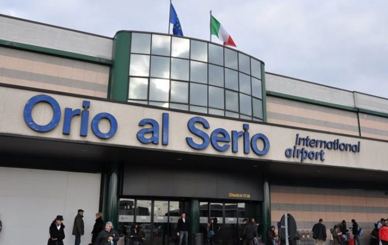 Un român a vrut să vină din Italia în țară cu o cantitate mare de aur! El riscă o amendă uriașă