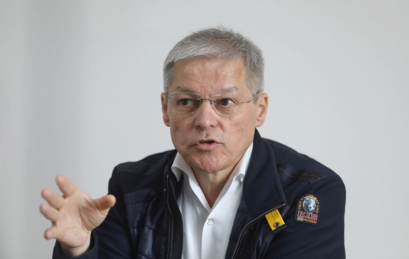 Dacian Cioloş a fost numit în funcţia de consilier prezidenţial. Nicuşor Dan a semnat decretul