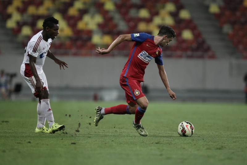 Cornel Rapă (dreapta) n-a rupt gura târgului la Steaua, dar a luat opt trofee