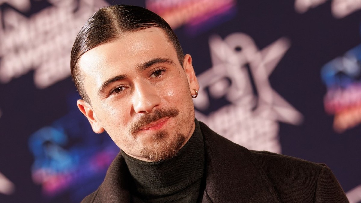 Pierre Garnier participă la cea de-a 27-a ediție a NRJ MUSIC AWARDS, care are loc la Palais des Festivals pe 31 octombrie 2025, în Cannes, Franța.