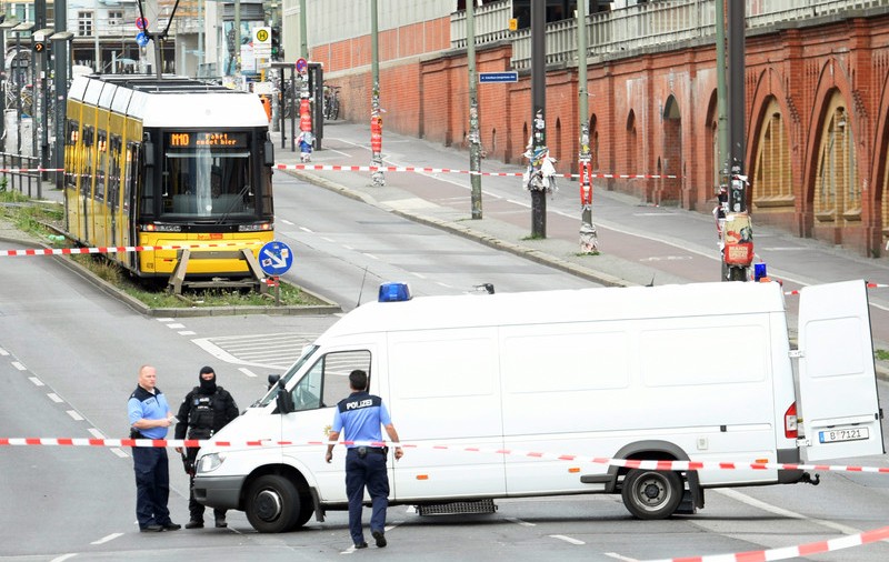 Doi adolescenți au furat un tramvai, în Bremen, și s-au plimbat doi kilometri, înainte să fie prinși de poliție