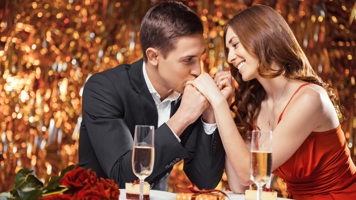 Embargo la sărutări de Valentineʼs Day din cauza coronavirusului