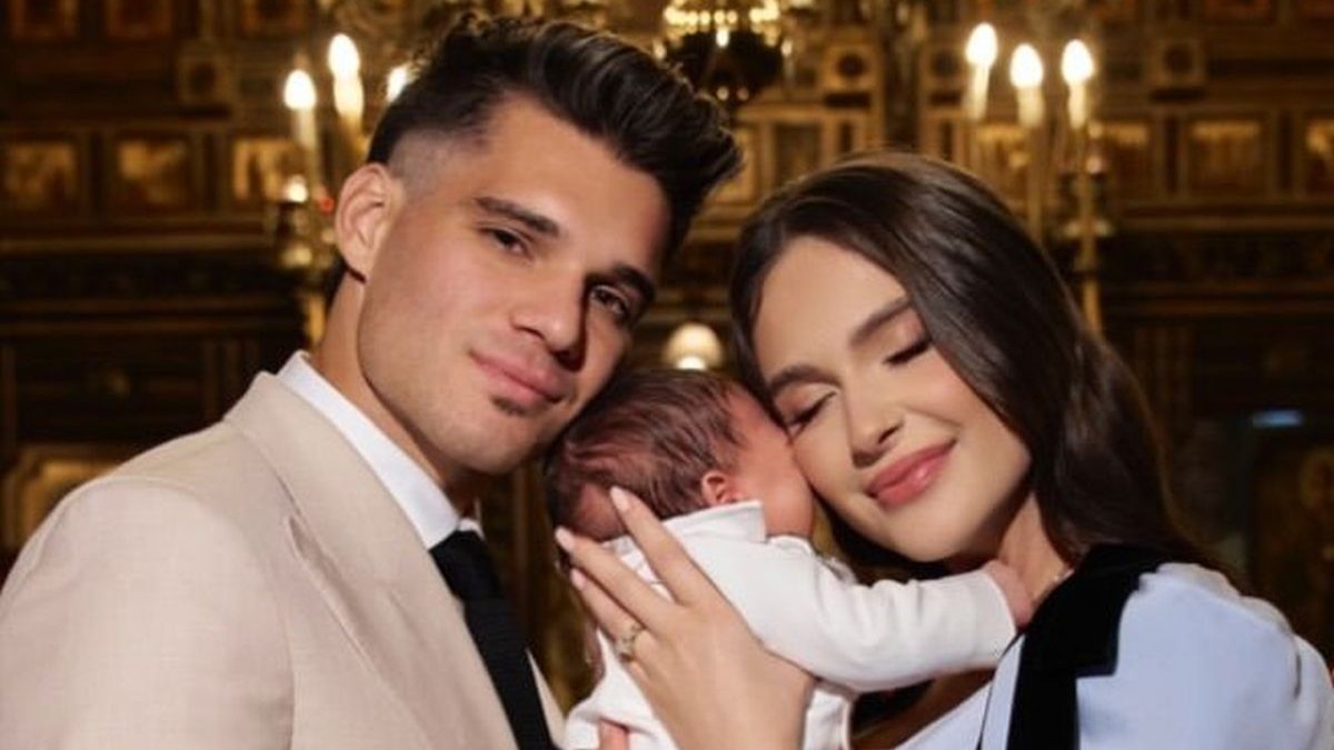 Elena și Ianis Hagi și-au botezat fiul: Giorgios