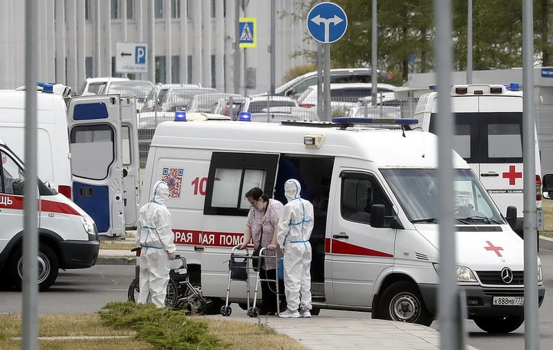 Număr fără precedent de decese asociate COVID în Rusia: 890 de morți, într-o singură zi