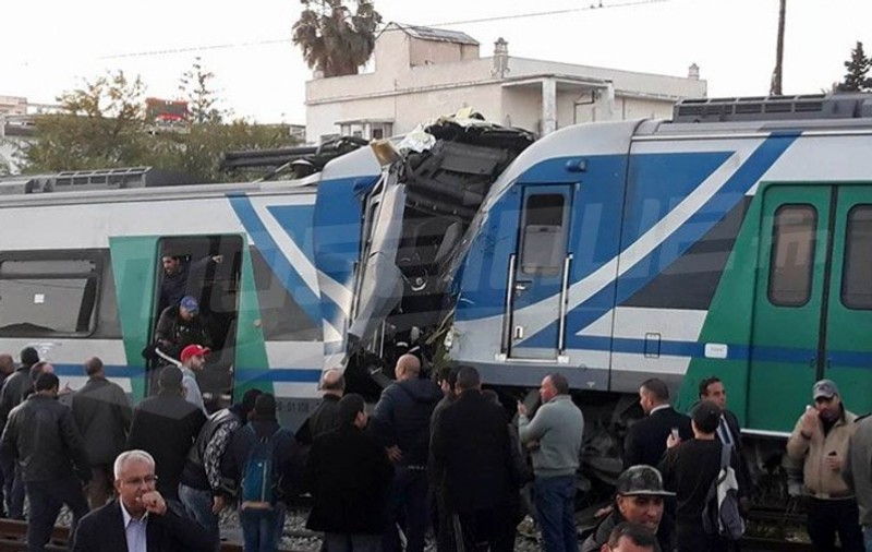 Cel puţin 95 de răniţi după ce două trenuri de pasageri s-au ciocnit în Tunisia