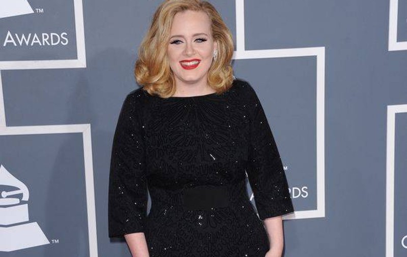 Adele, mai tare ca Take That sau Coldplay! Află în ce clasament a mai urcat pe poziţia fruntaşă!