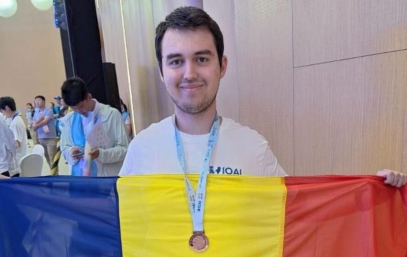 Un elev din Iași a primit medalia de bronz la Olimpiada Internațională de Inteligență Artificială din Beijing