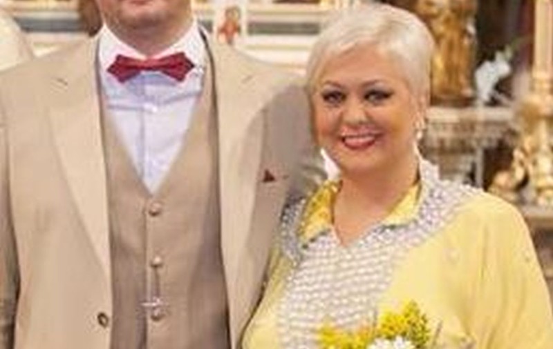 MONICA ANGHEL, în CULMEA FERICIRII: A PĂŞIT ÎN FAŢA ALTARULUI! Uite cum a fost ÎMBRĂCATĂ MIREASA!