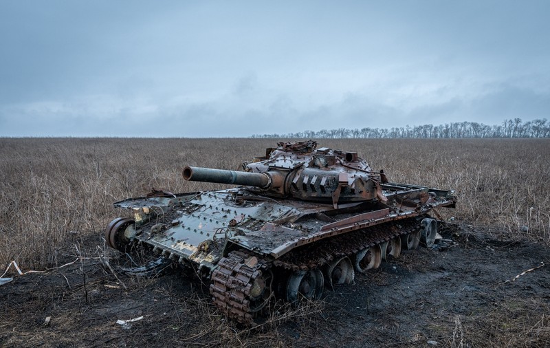 Rusia se bazează pe stocurile vechi după ce a pierdut un număr „uluitor” de 3.000 de tancuri în Ucraina, conform unui important centru de cercetări militare