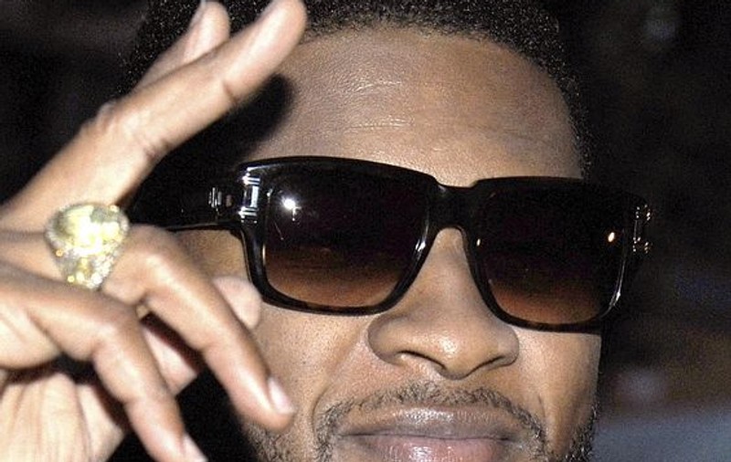Usher şi-a pierdut virginitatea la 13 ani 