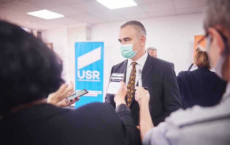 Mutări în Parlament: Marius Bodea şi-a dat demisia din PNL. Steluţa Cătăniciu trece de la ALDE la partidul lui Voiculescu, Dorel Căprar se întoarce la PSD