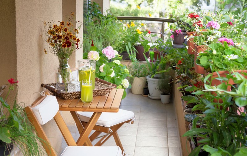 Idei pentru reamenajarea balconului sau terasei ca să te bucuri de vară