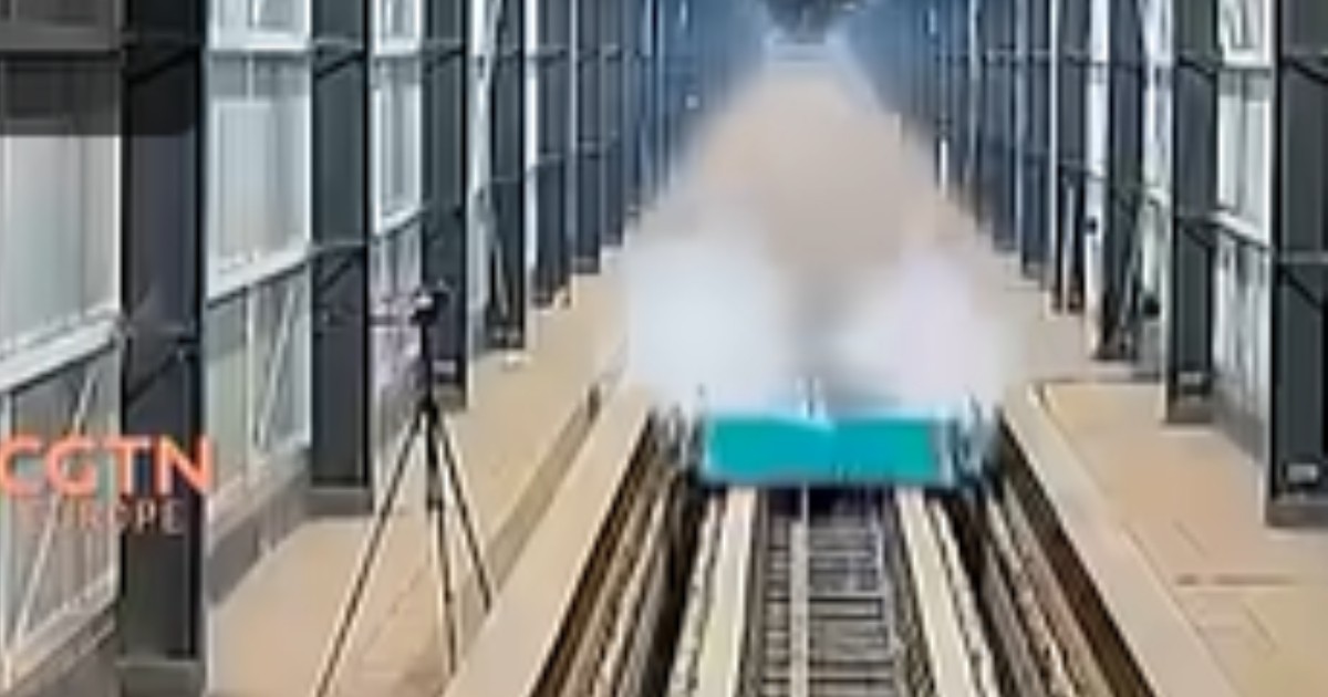 Trenul Maglev care parcurge 700 km/h în două secunde, în China
