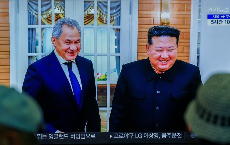 Vladimir Putin l-a trimis pe Serghei Șoigu la Phenian să se întâlnească cu Kim Jong-un, pentru a doua oară în mai puțin de trei luni. Ce vor discuta