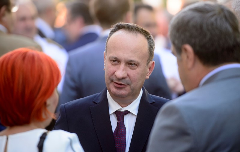 Ce spunea Adrian Câciu în urmă cu un an despre antreprenori pe când nu era ministru de finanțe: 90% dintre ei sunt niște babuini. Acum, ministrul își cere scuze