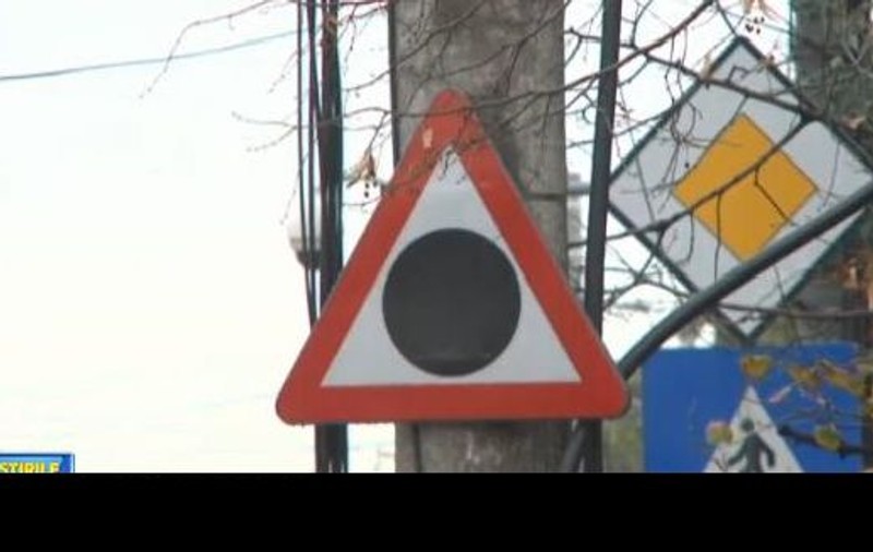 ŞOFERII trebuie să ştie asta! Un nou semn de circulaţie a fost introdus în CODUL RUTIER