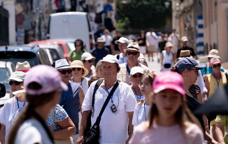 Valul de căldură „arde” Grecia: temperaturi de până la 45 de grade