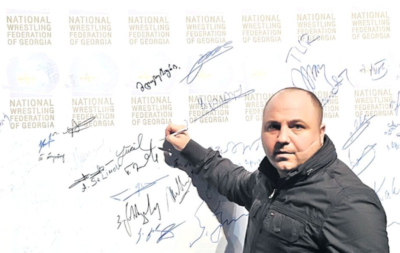 EXCLUSIV / Cine sunt sportivele din cauza cărora s-a închis Laboratorul antidoping de la București. Reacția FR de Lupte: ”Nu cred că acesta a fost motivul real. Nu încurajăm dopingul”