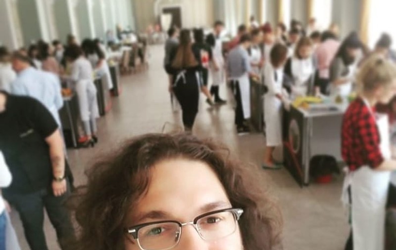 Chef Florin Dumitrescu, mesaj la aniversarea a 4 ani de căsnicie. "Ai apărut în ușa bisericii deghizată în..."